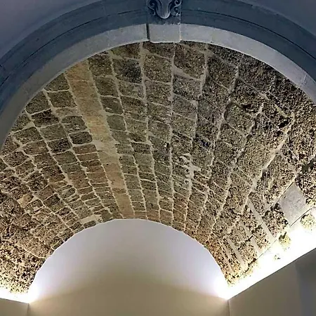 Macrina