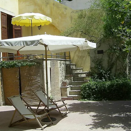 Macrina Noto